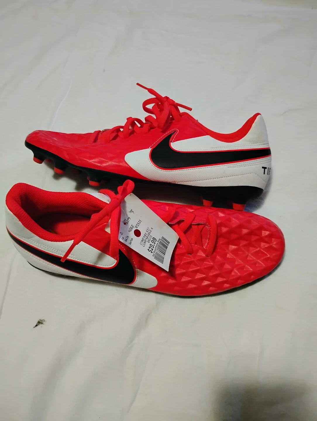 Nike Tiempo Soccer Cleats Size 9