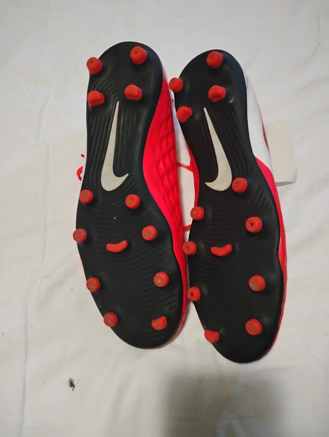 Nike Tiempo Soccer Cleats Size 9 - photo 2