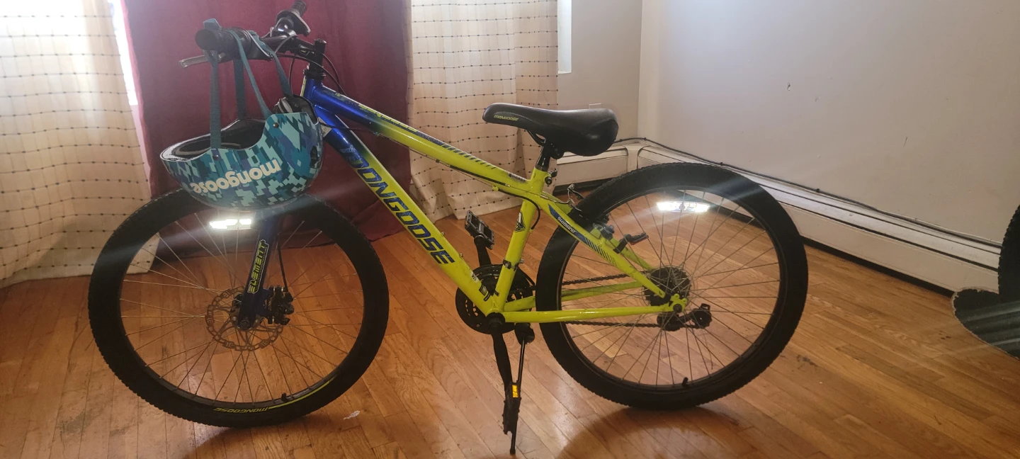 Mongoose Kids Bicycle with Helmet - Yellow/Blue