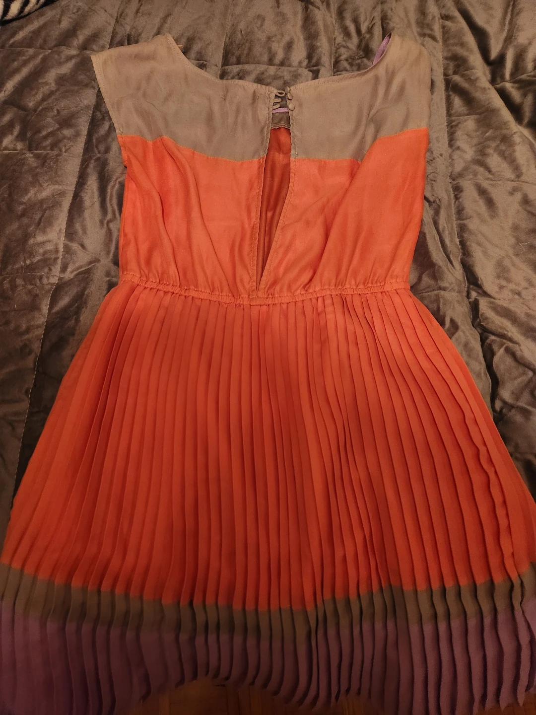 Pleated colour-block dress - photo 3