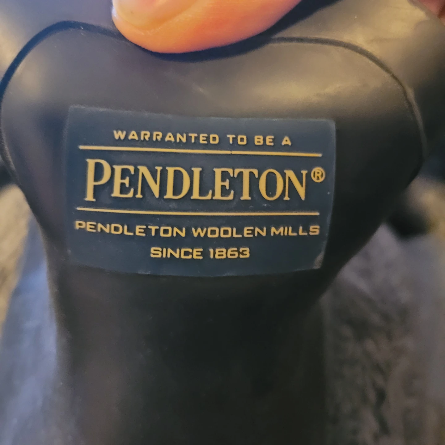 W9/M8 Pendleton Black Waterproof Boots - Size 9