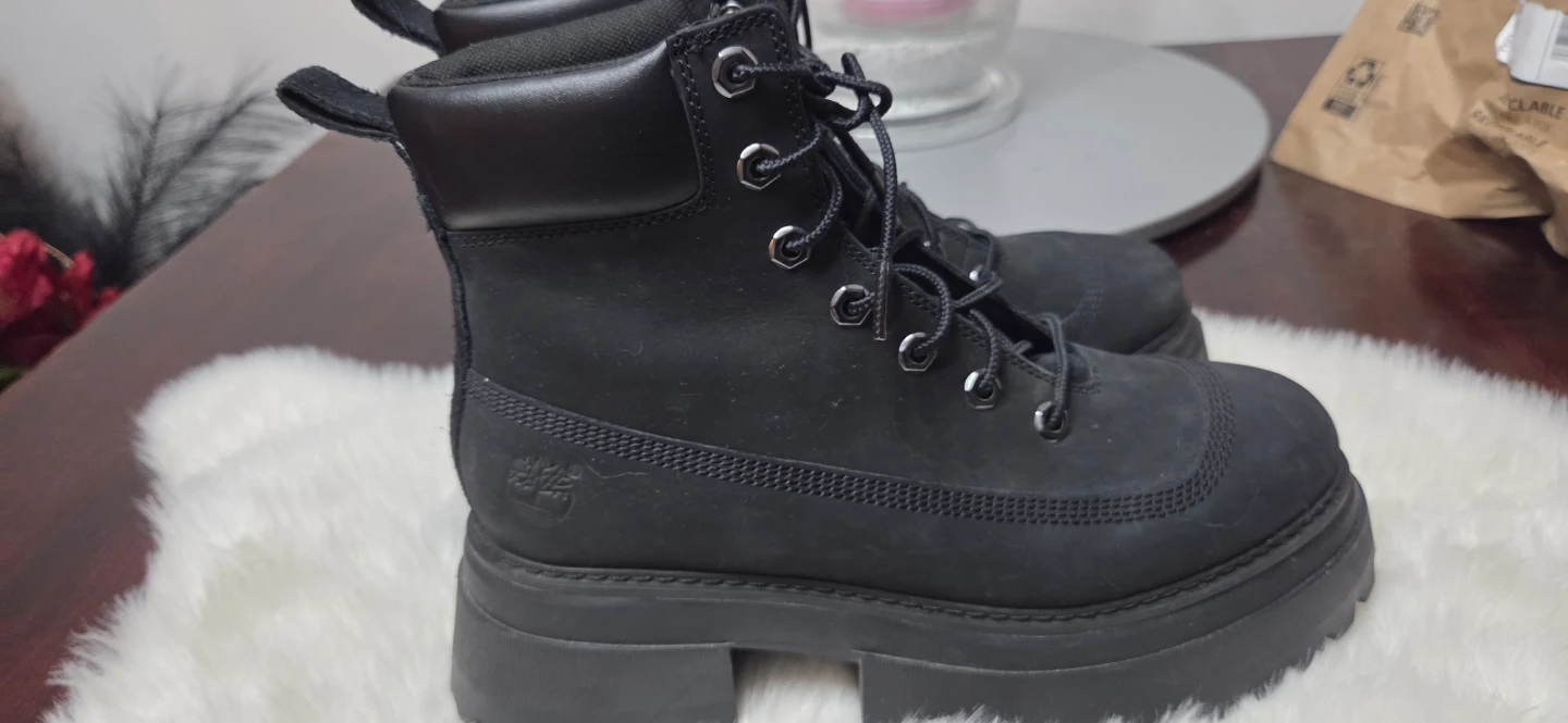 Timberland Black Lace-Up Boots Women's Size 9 - photo 2