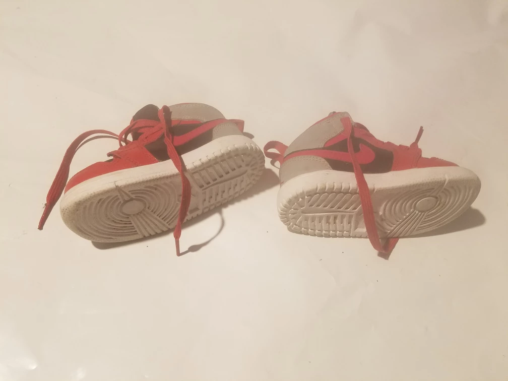 Jordan 1 Toddler Shoes size 4c - photo 2