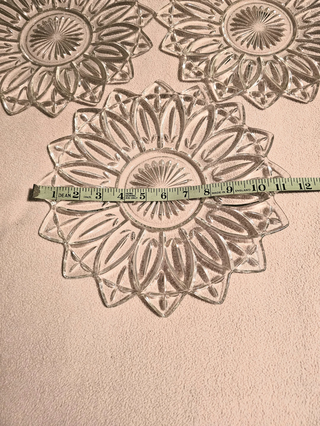 Beautiful Clear Glass Starburst Plates $5 for all 3 - photo 2
