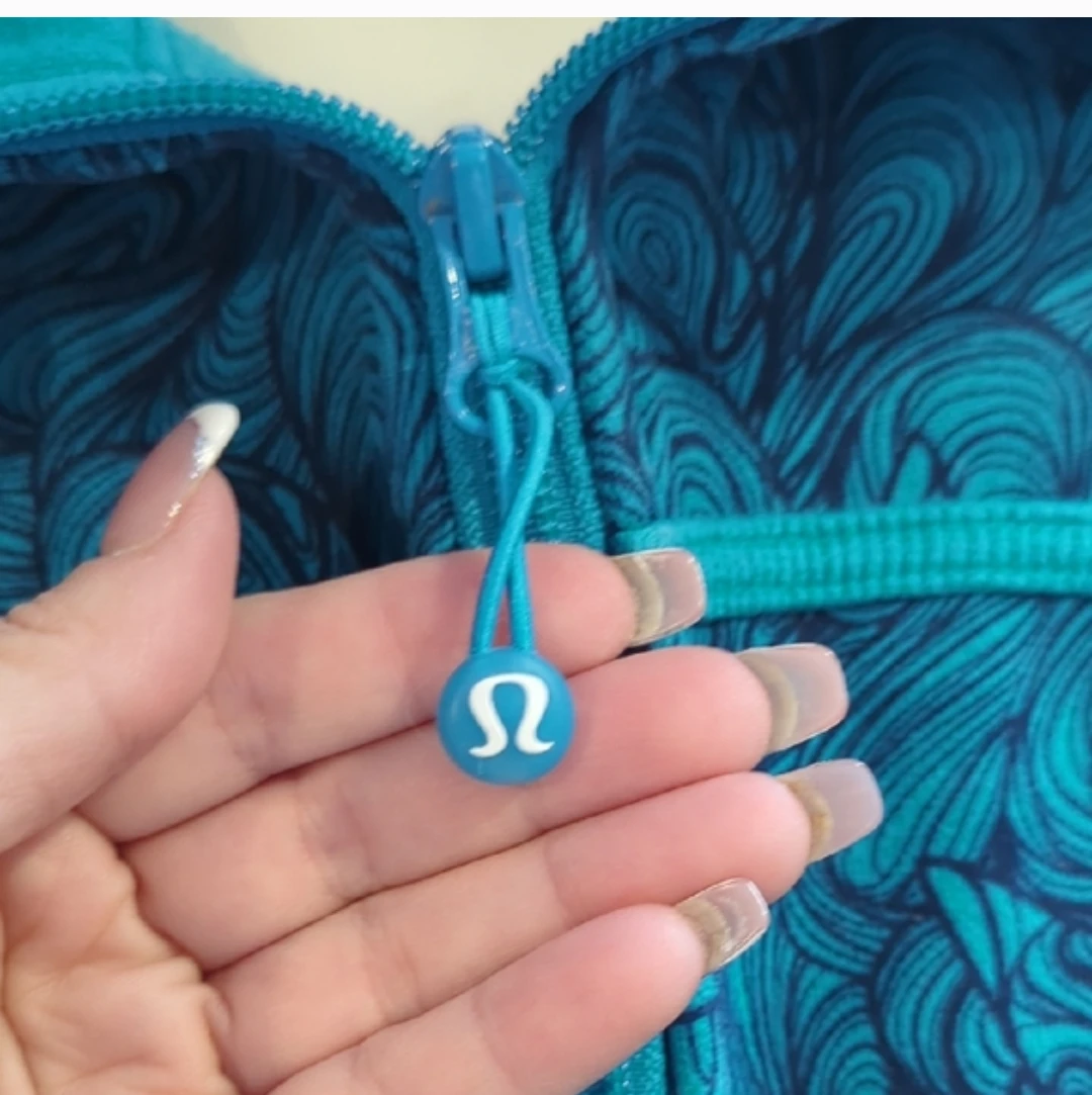 Lululemon Full Zip Hoodie - photo 2