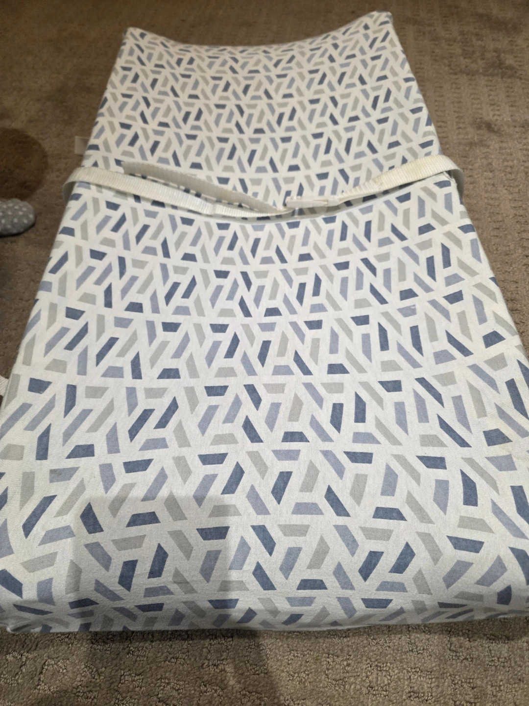 Changing Pad with Geometric Pattern