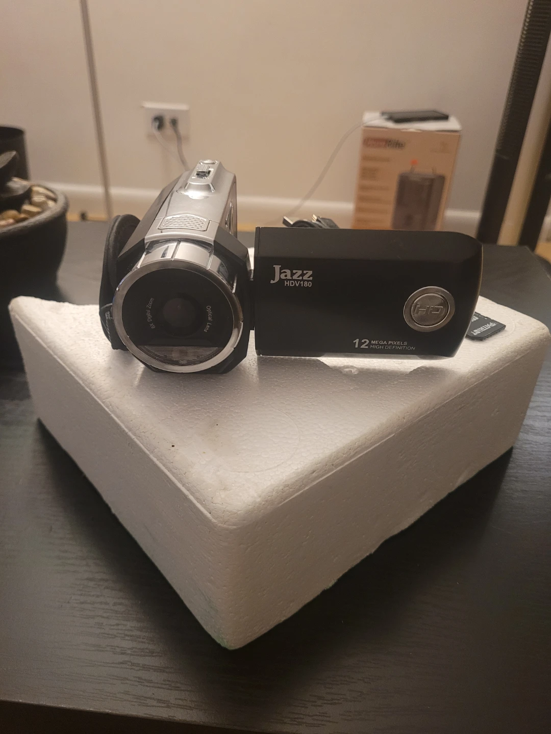 Jazz HDV180 Camcorder with 12MP - photo 4