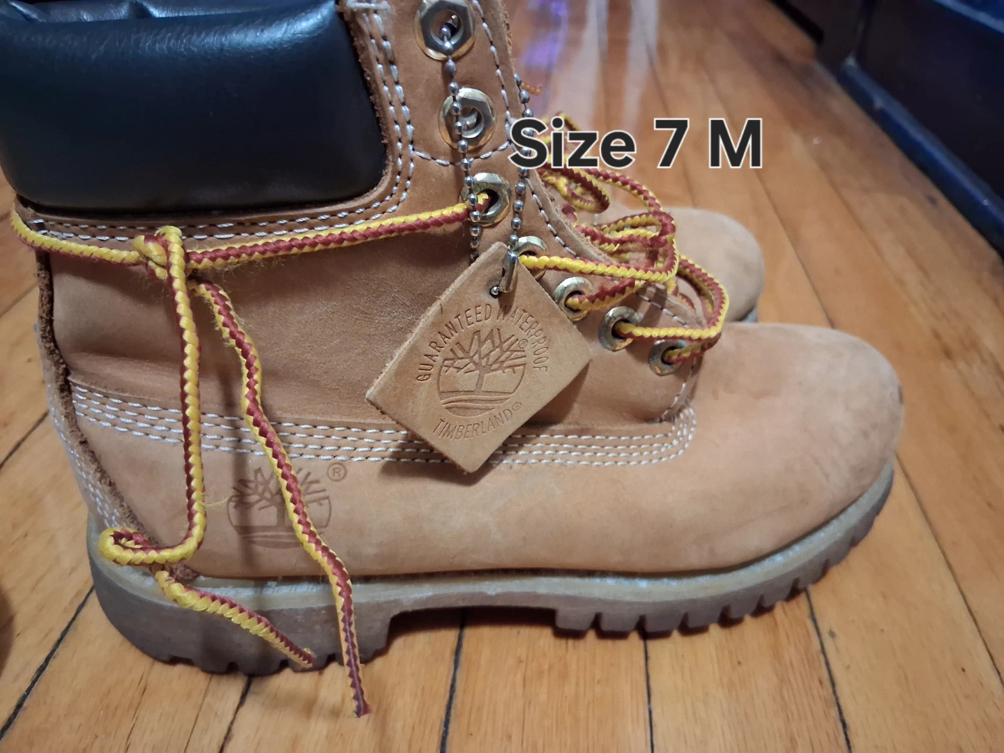 Timberland Classic Boots - Size 7 M - photo 4