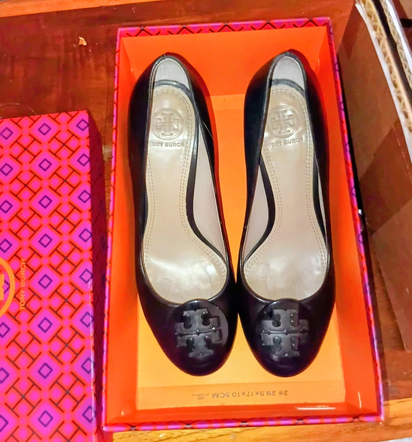 2 pairs Tory Burch shoes size 7.5 - photo 2