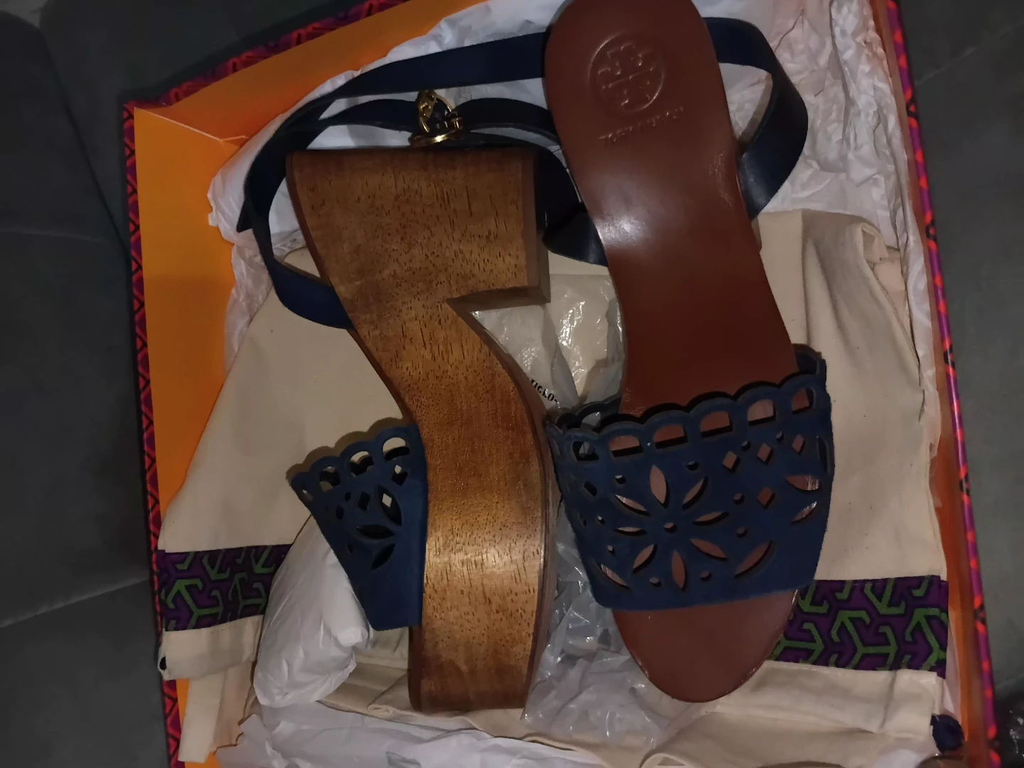 2 pairs Tory Burch shoes size 7.5 - photo 5
