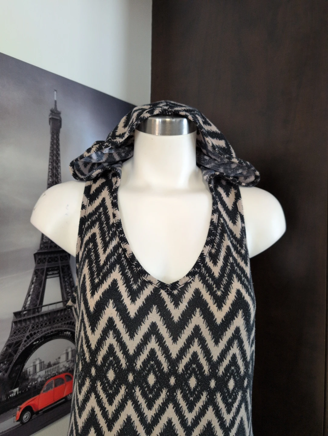 Sleeveless Maxi Dress with Hood - photo 2