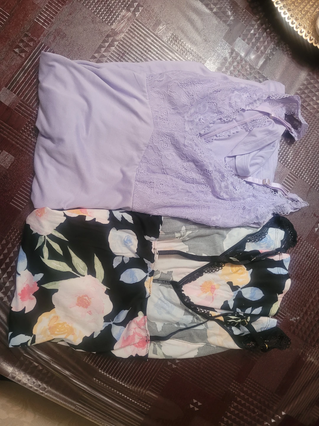 2 Women's Nightgowns - photo 2