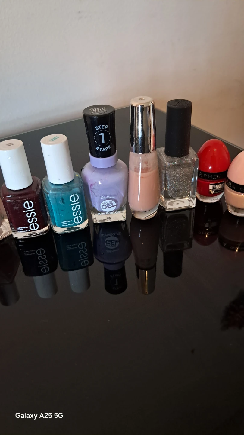 Assorted Nail Polishes - Essie, Sephora, Sally Hansen & more - photo 3