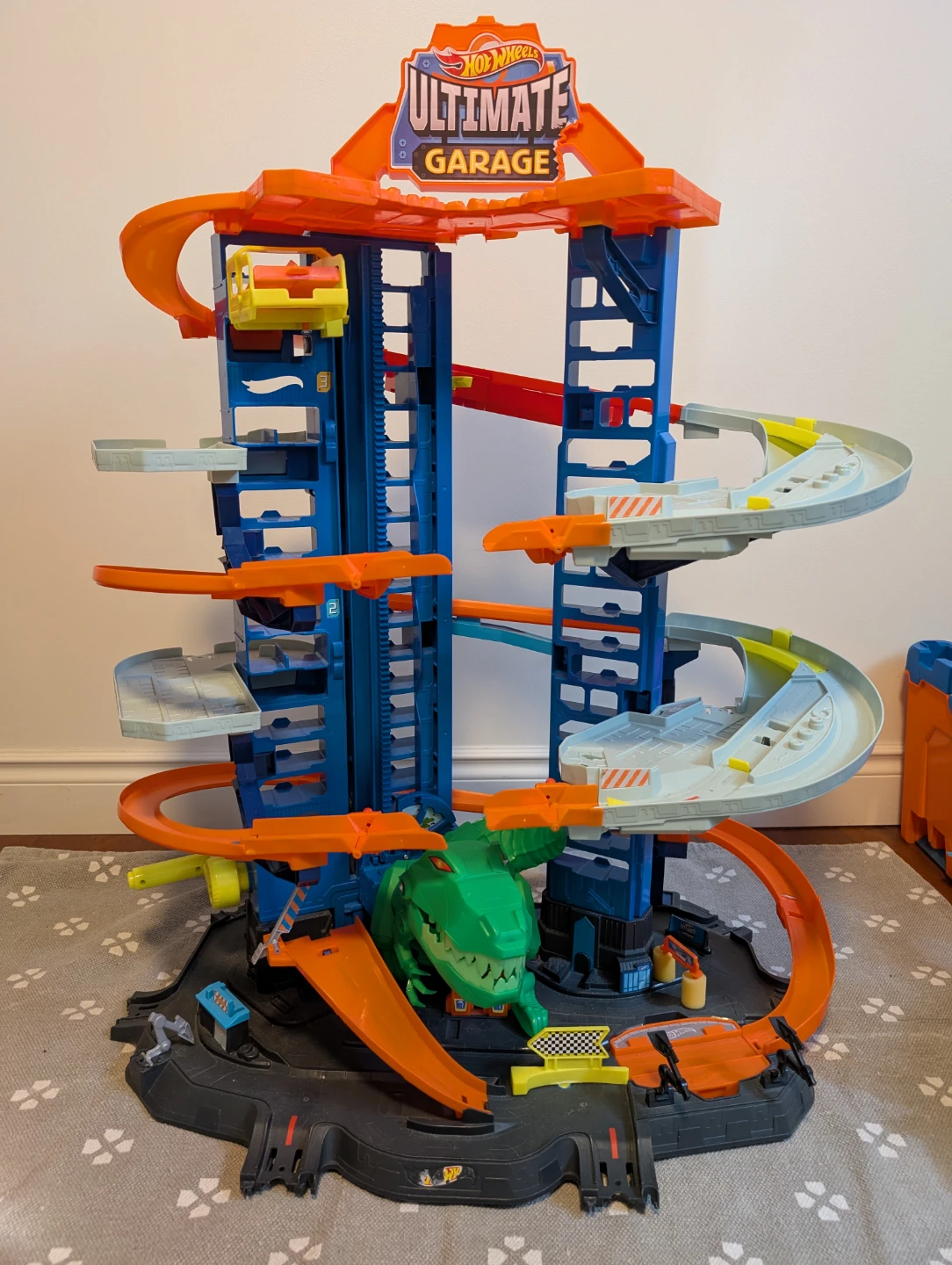 Hot Wheels Ultimate Garage T-Rex