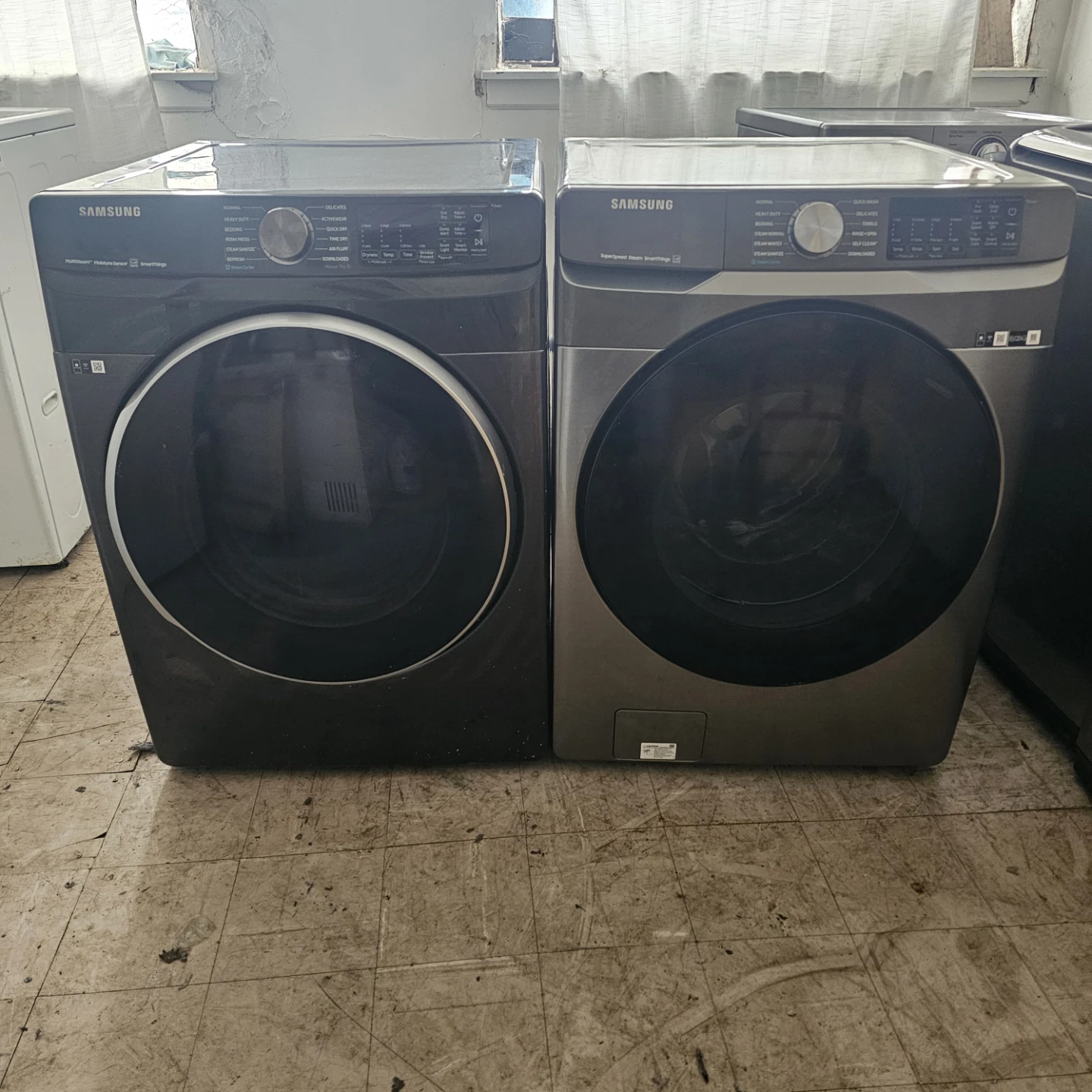 Samsung SmartThings Front Load Washer and Dryer Set