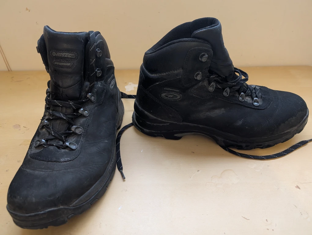 Hi-Tec Waterproof Hiking Boots - photo 2