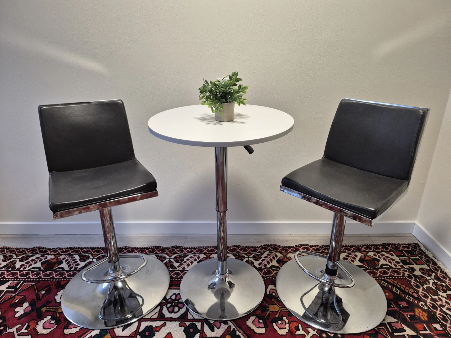 Sleek Adjustable Height Round Bistro Table - photo 2