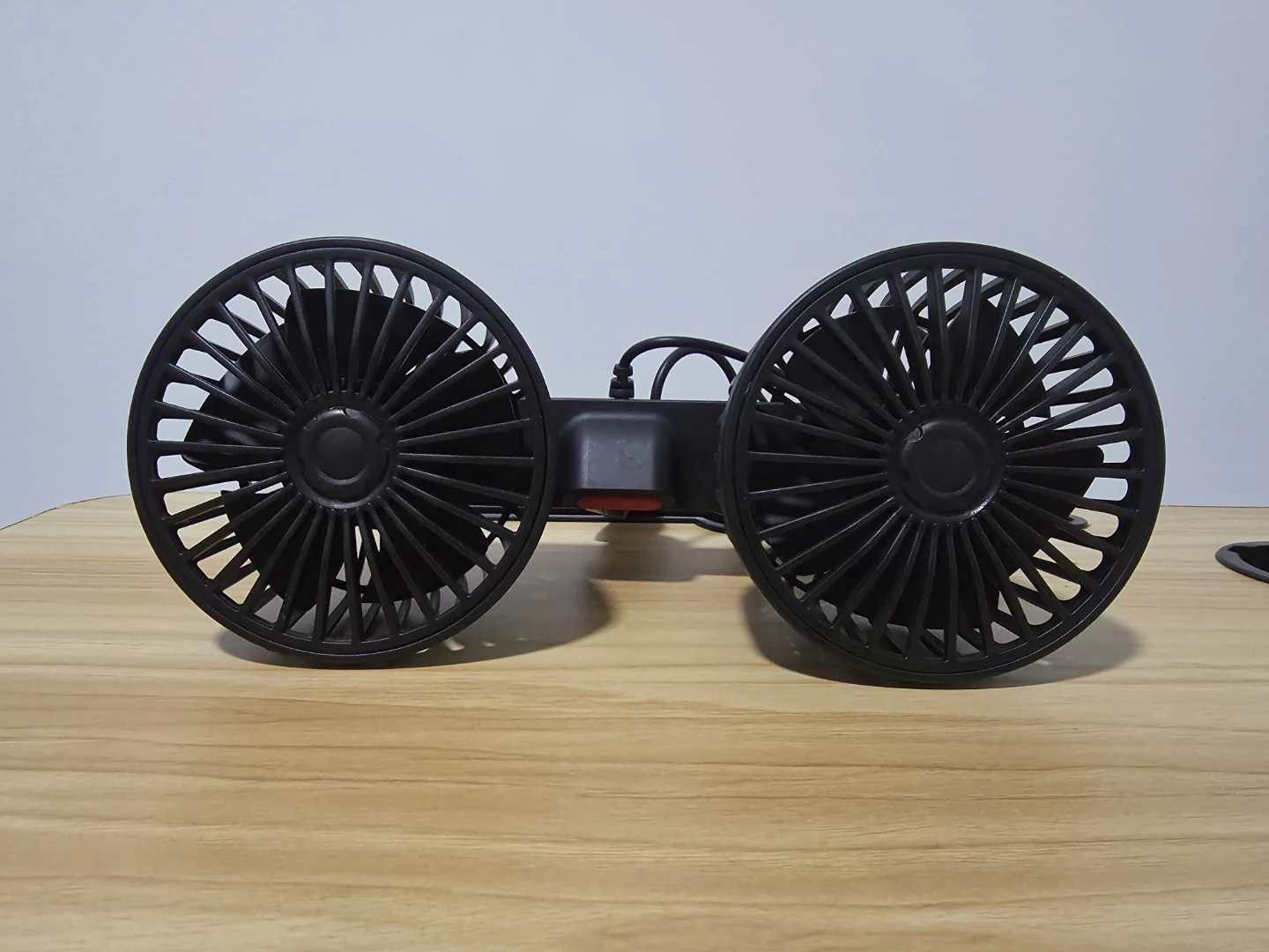 Rotatable Car Fan - photo 3