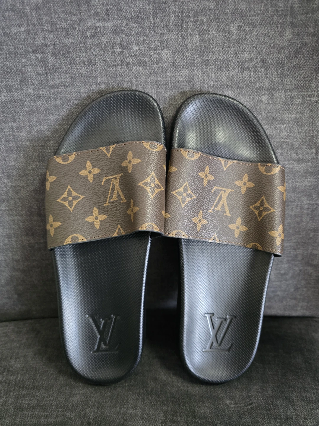 Casual Wear Slides Size 7