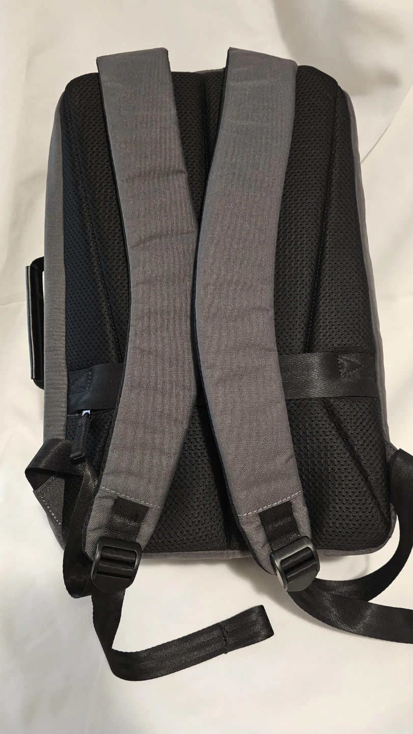 Brand new never used Stormtech Grey Computer Backpack - photo 2