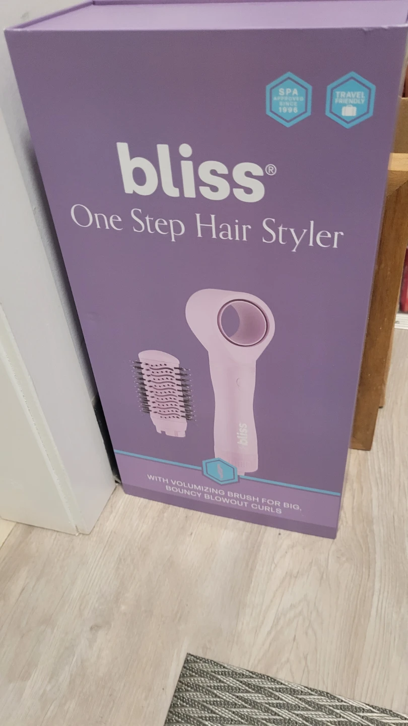 🥕  Bliss One Step Hair Styler with Volumizing Brush