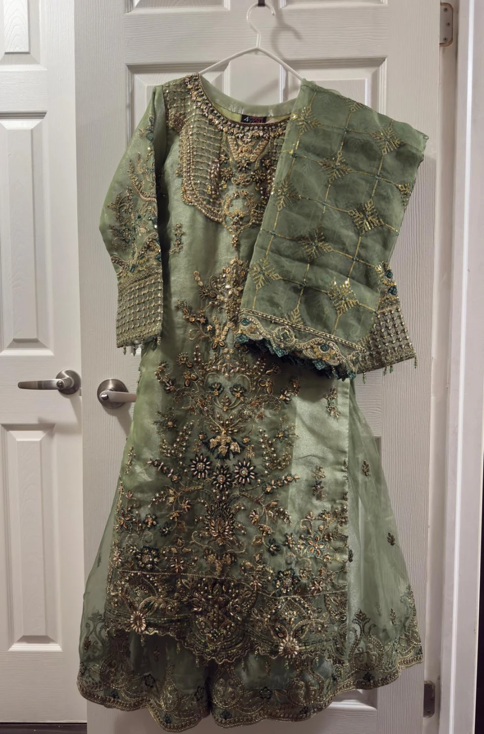 4You Green Embellished Kurti and Dupatta Set - photo 4