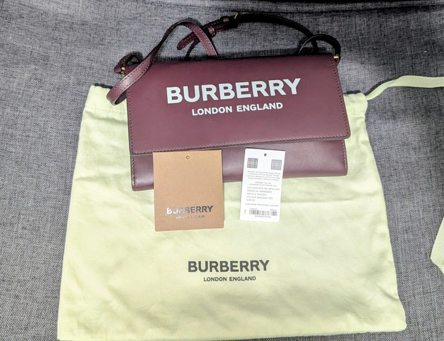 Burberry London England Mahogany Red Leather wallet on chain - photo 3