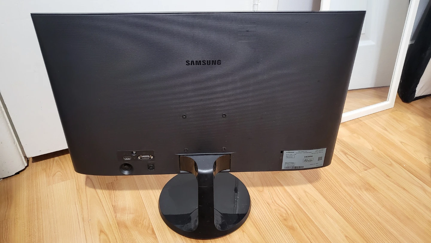 Samsung 24inch monitor - photo 2