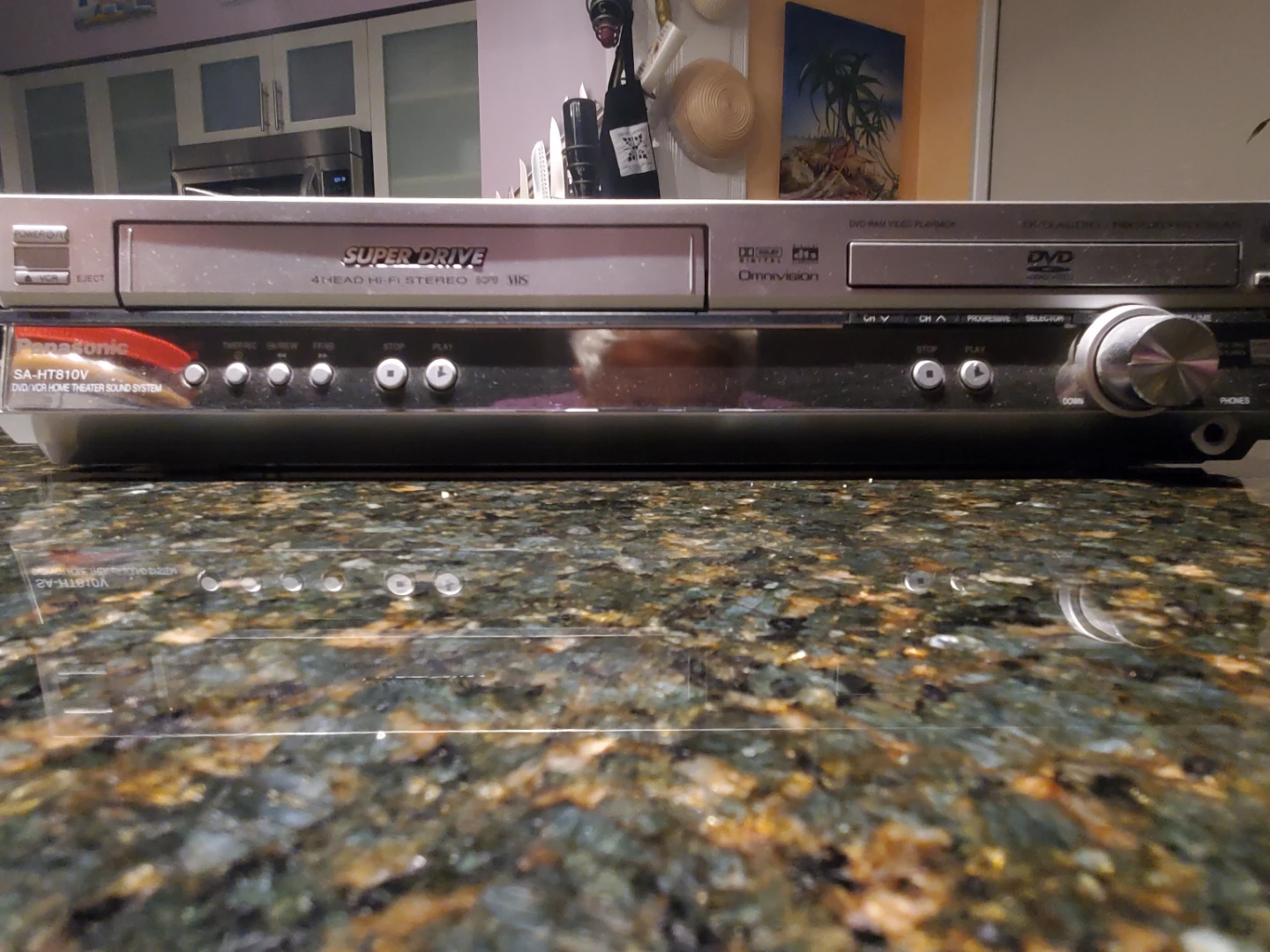 Panasonic SA-HT810V DVD/VCR Home Theater Sound System