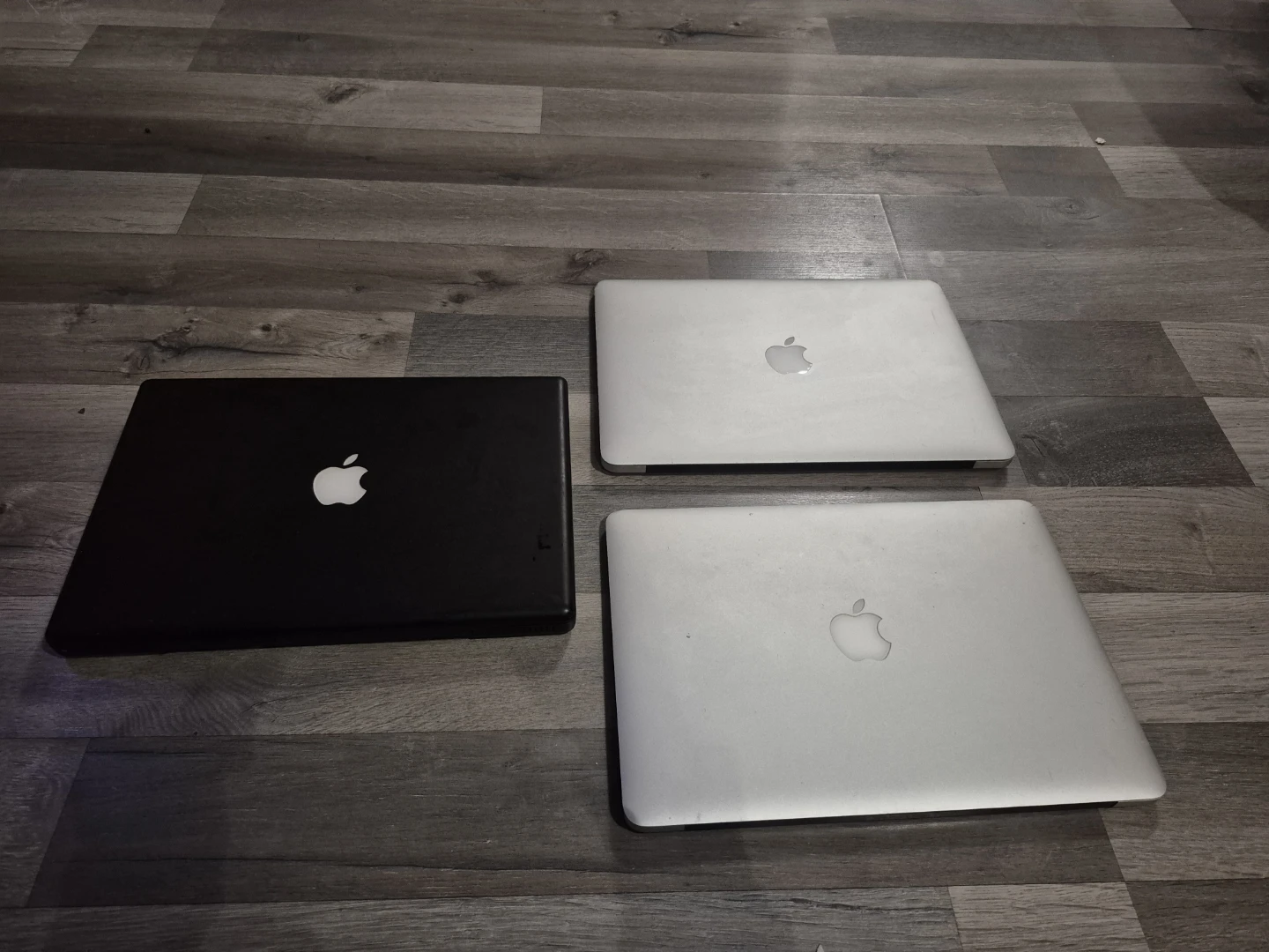 3 Apple Laptops (parts) - photo 2