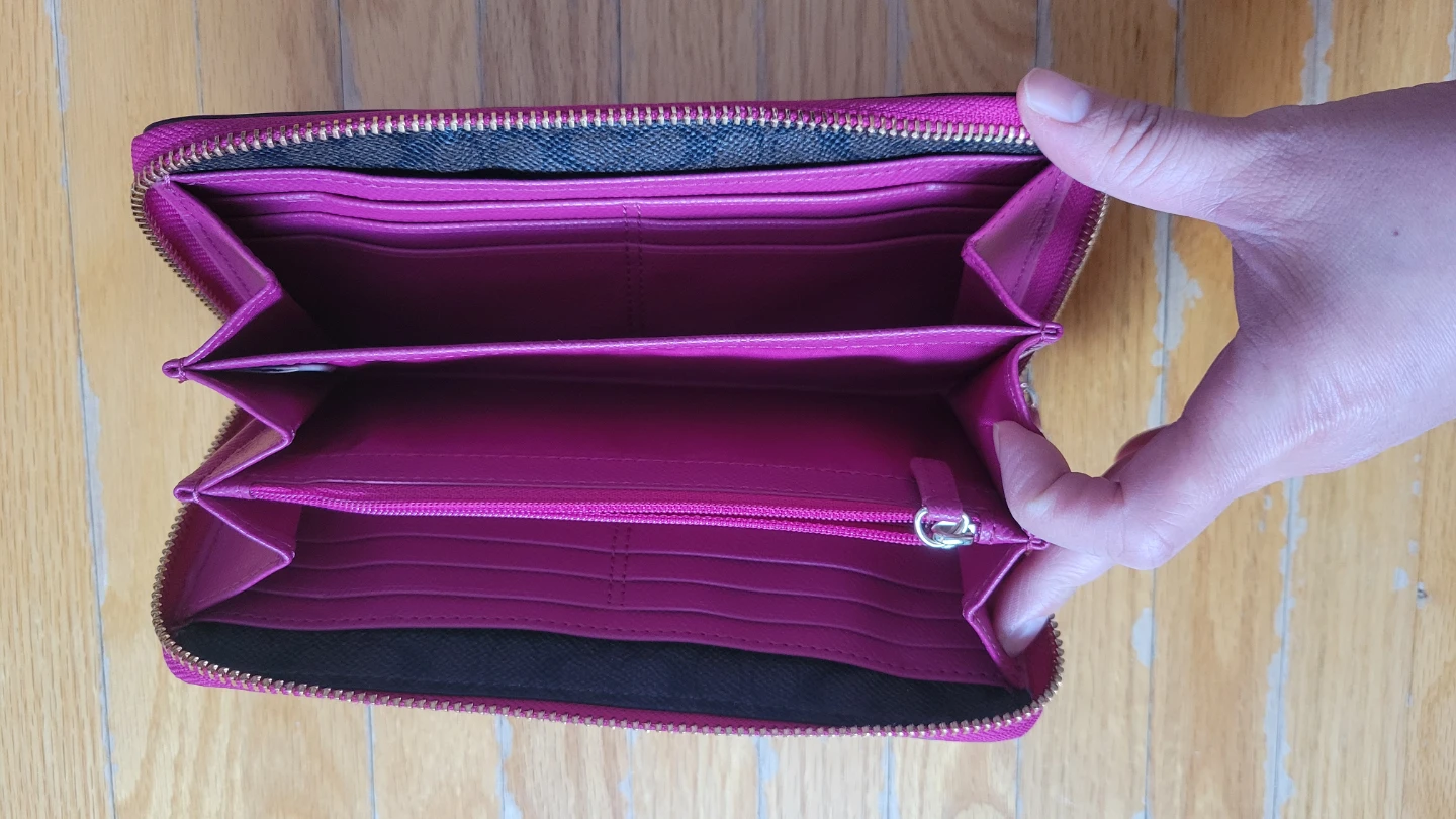 Coach Pink Zip Around Wallet - photo 3