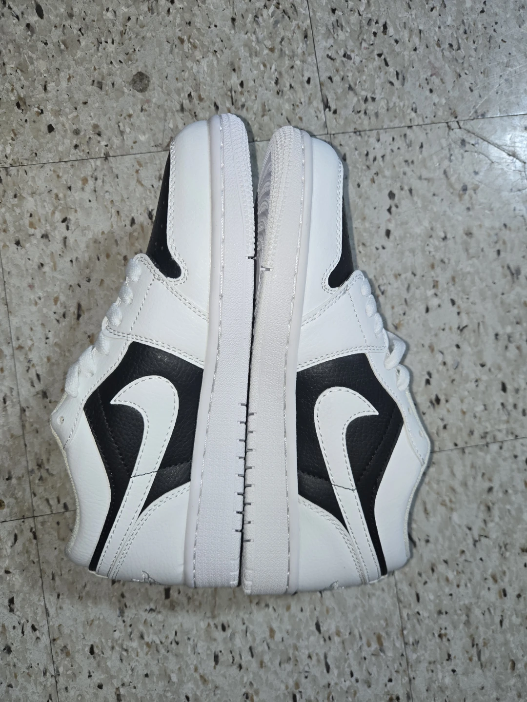 Nike Air Jordan 1 Low SE
