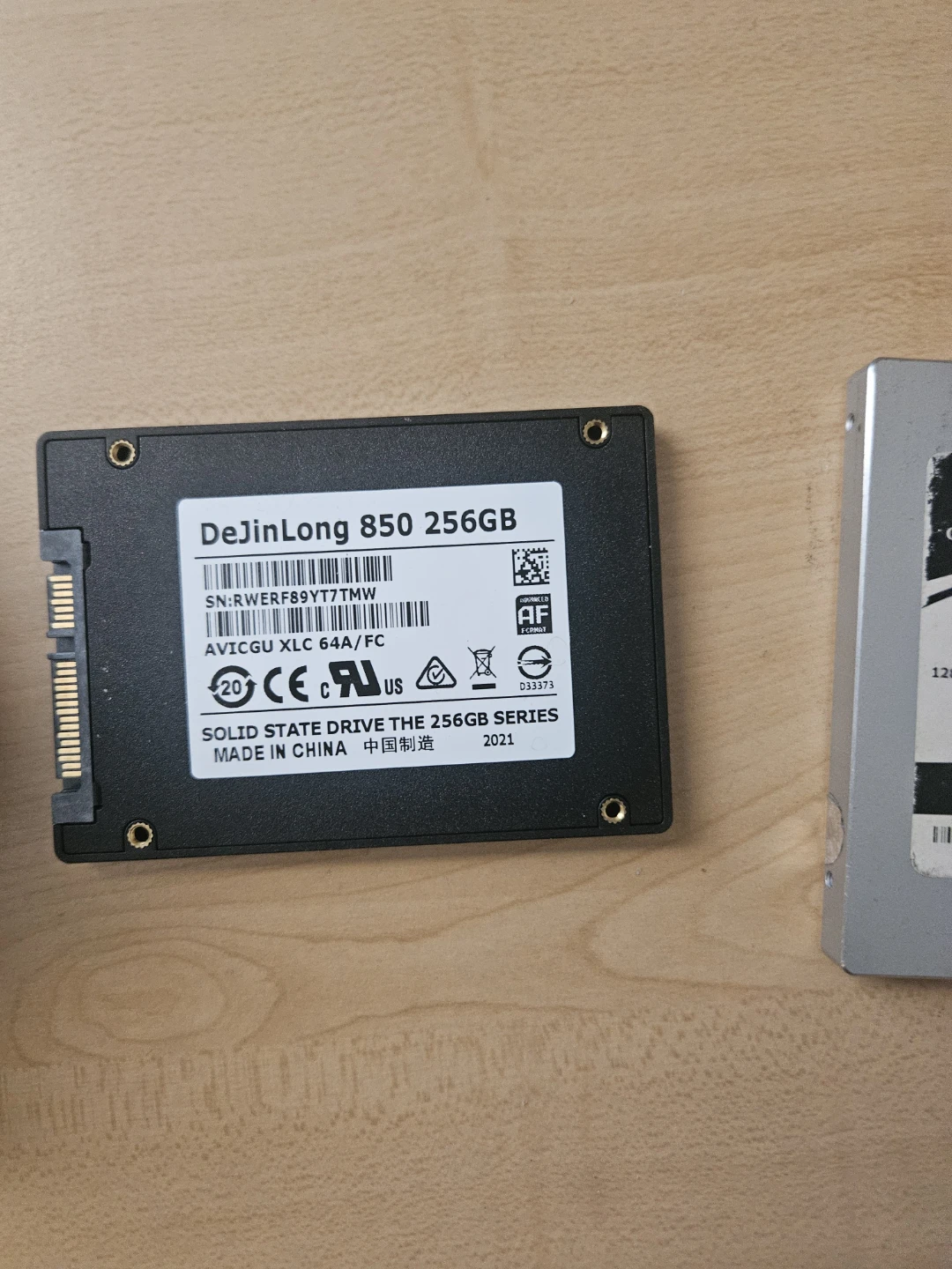 Dejinlong 850 256GB Solid State Drive - photo 2