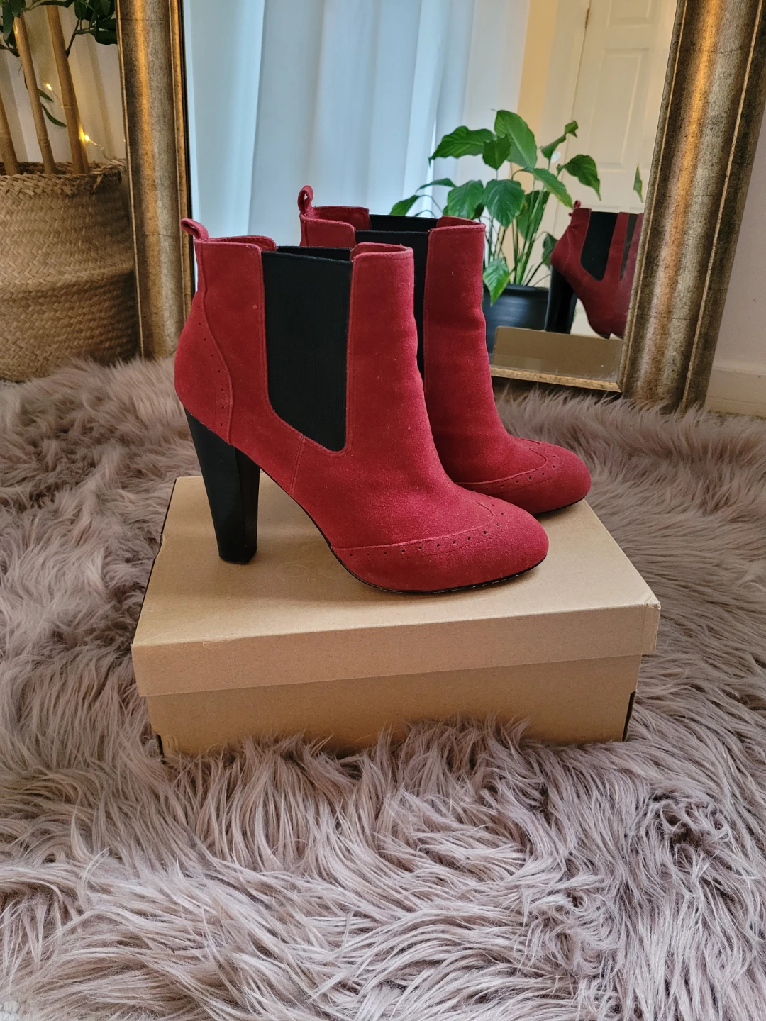 Red Suede Heeled Ankle Boots - photo 2