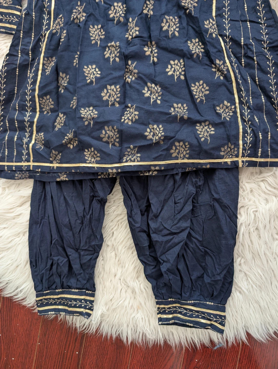 Girl's Pakistani Embroidered 3-Piece Outfit - photo 3