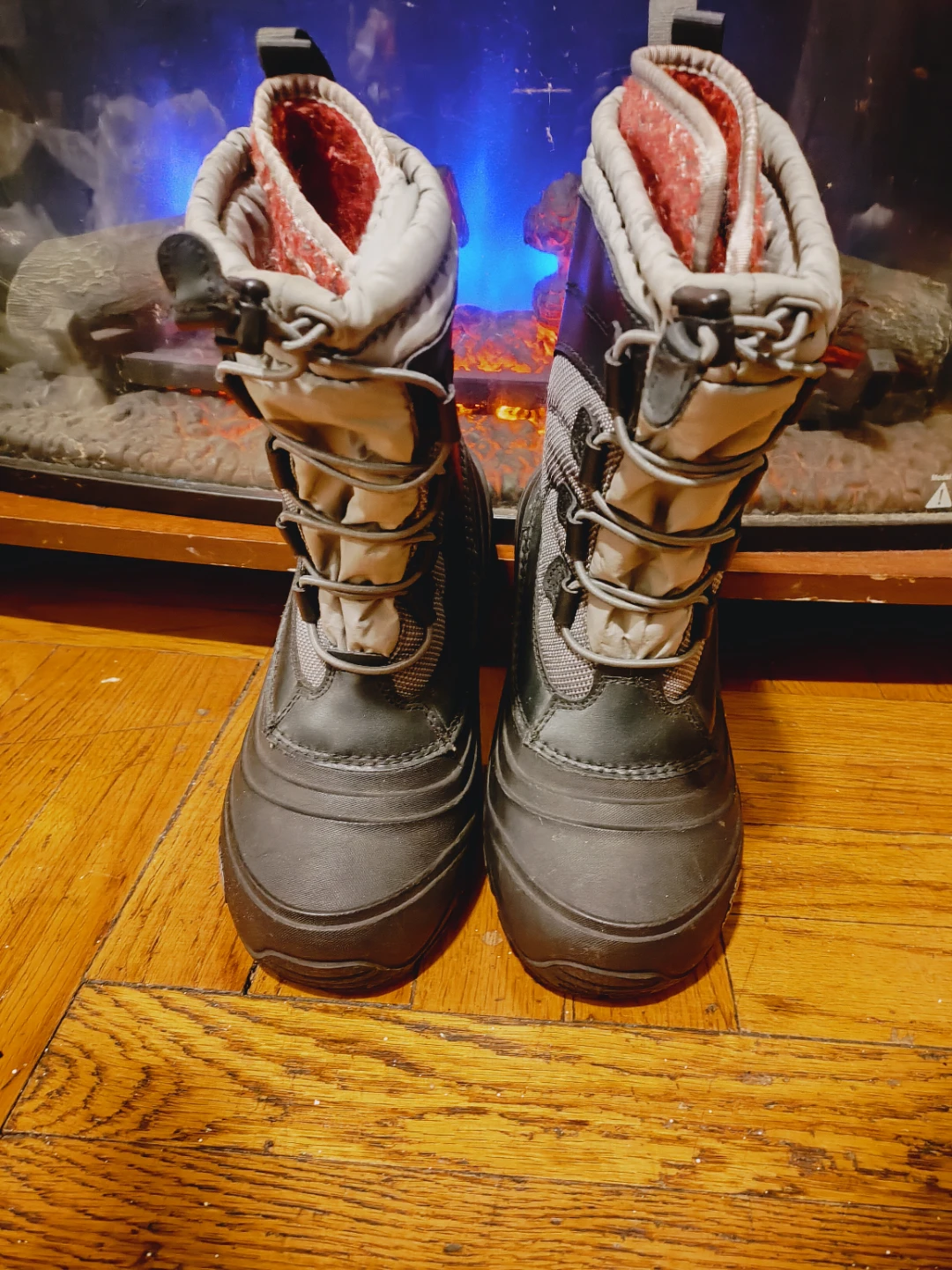 🏆The North Face Youth Winter Boots Size 4