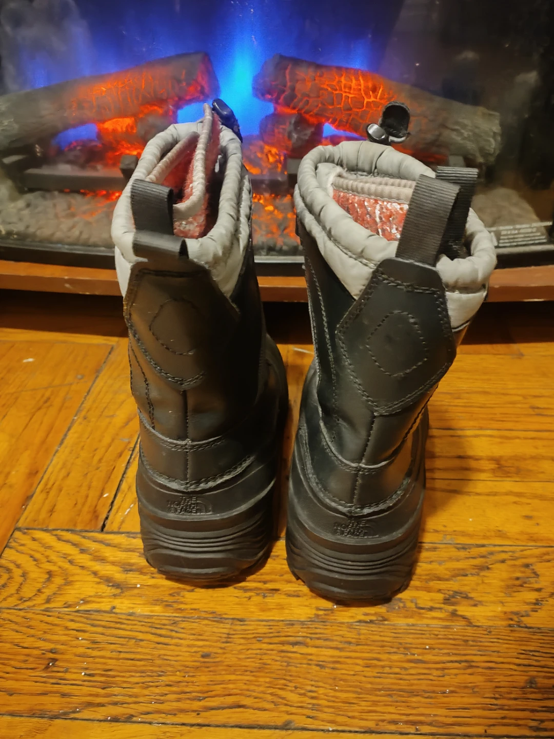🏆The North Face Youth Winter Boots Size 4 - photo 5