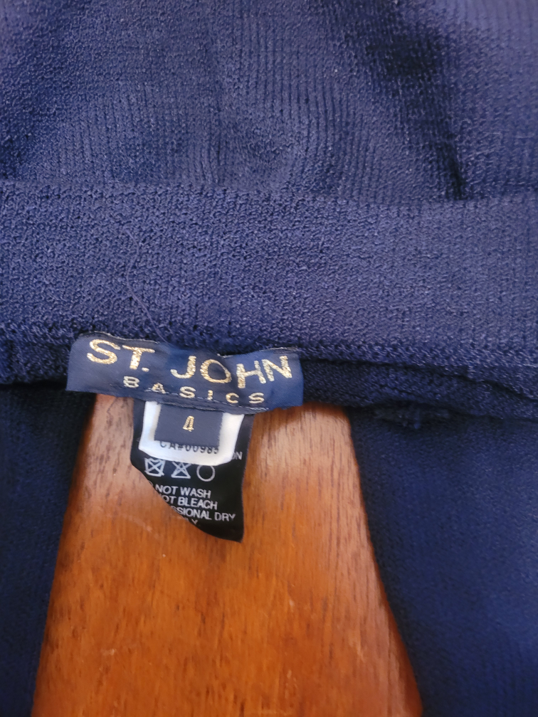 St. John Basics Navy Knit Pants Size 4