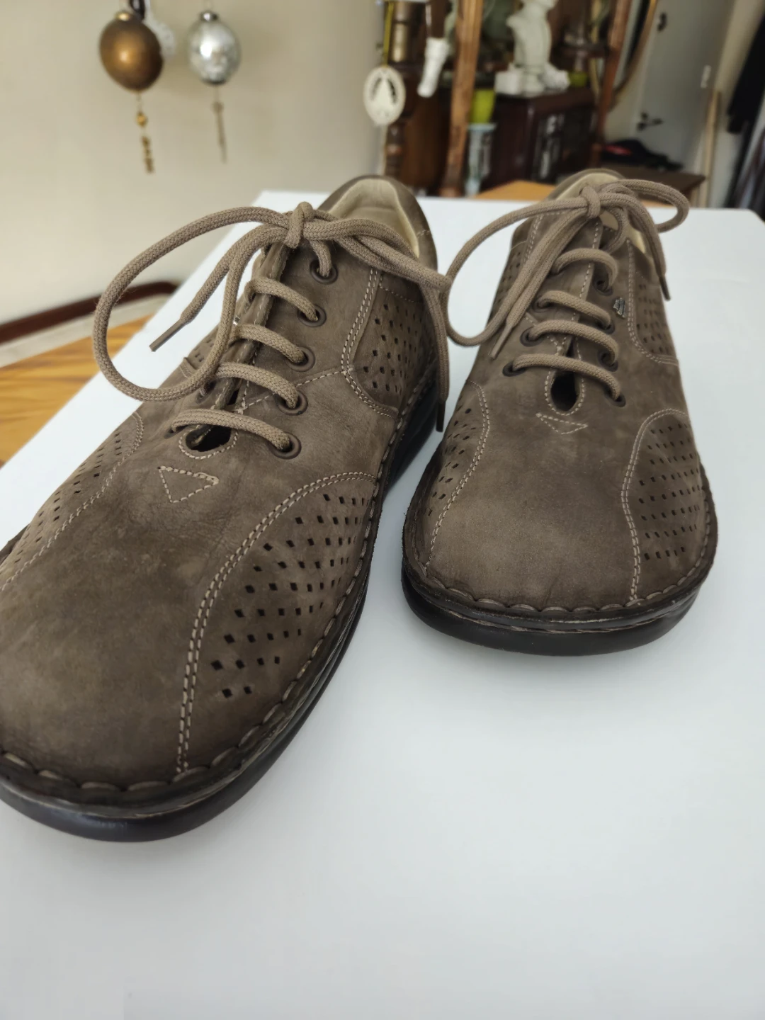 Finn Comfort Brown Suede Perforated Lace-Up Shoes - photo 2