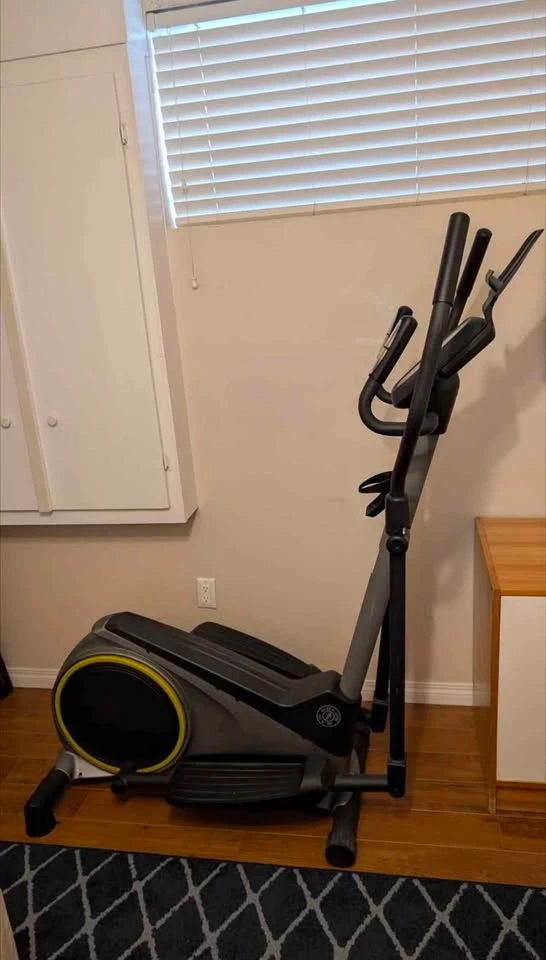 Gold's Gym Elliptical Trainer