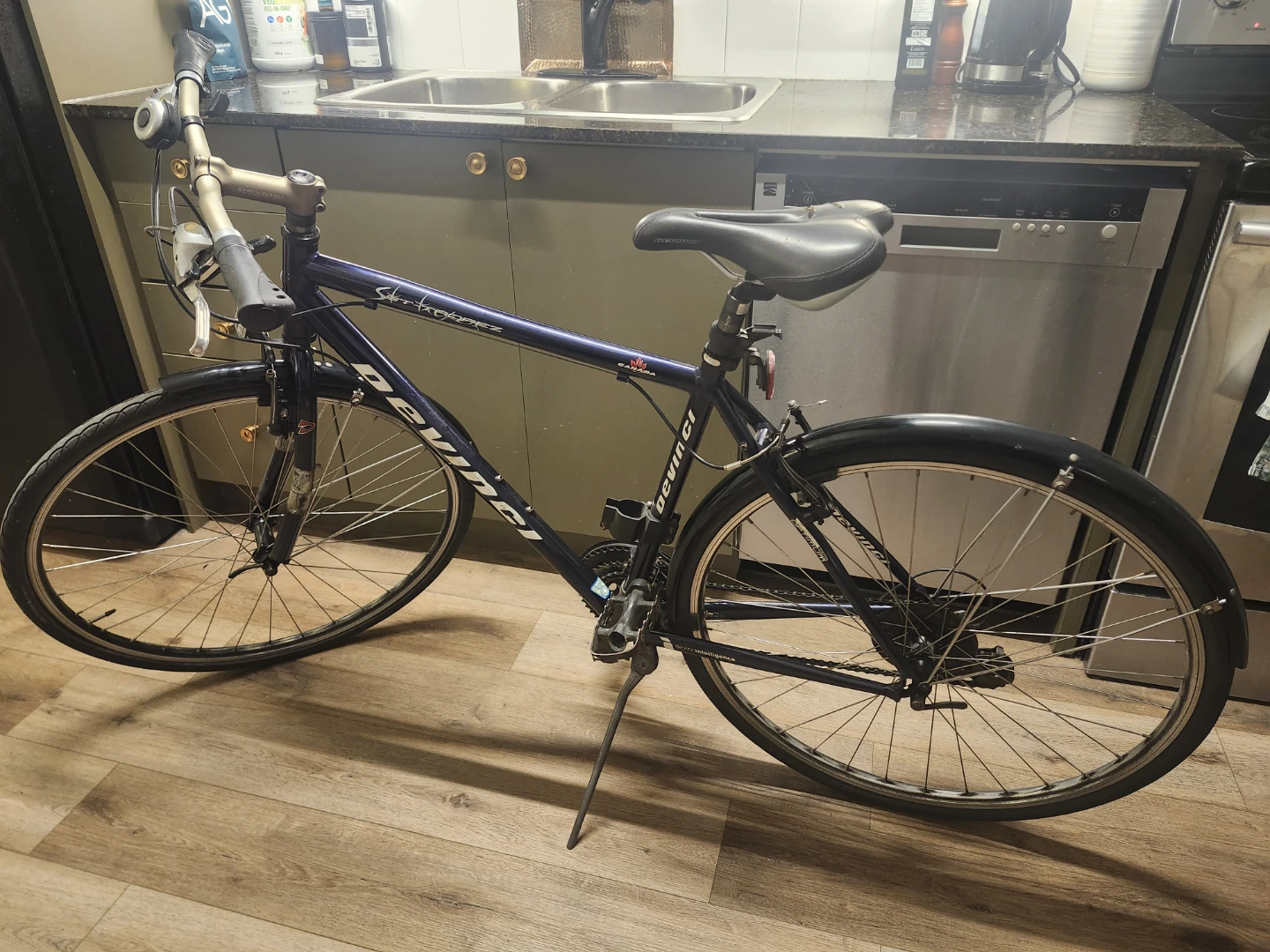 Devinci "St. Tropez" Hybrid Bike - photo 2