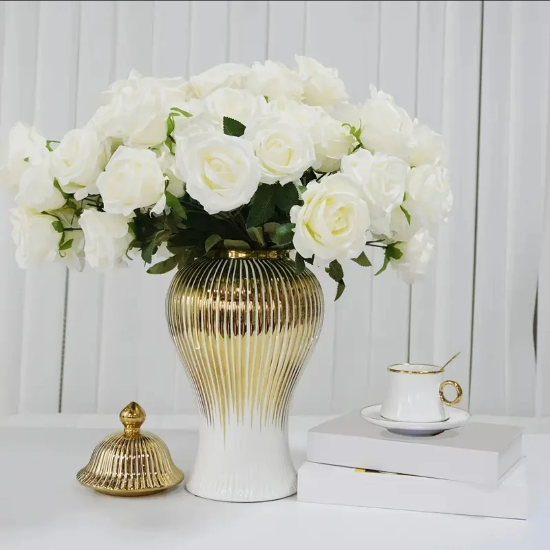 Brand new in box  Ceramic Decorative Ginger Jar with Lid