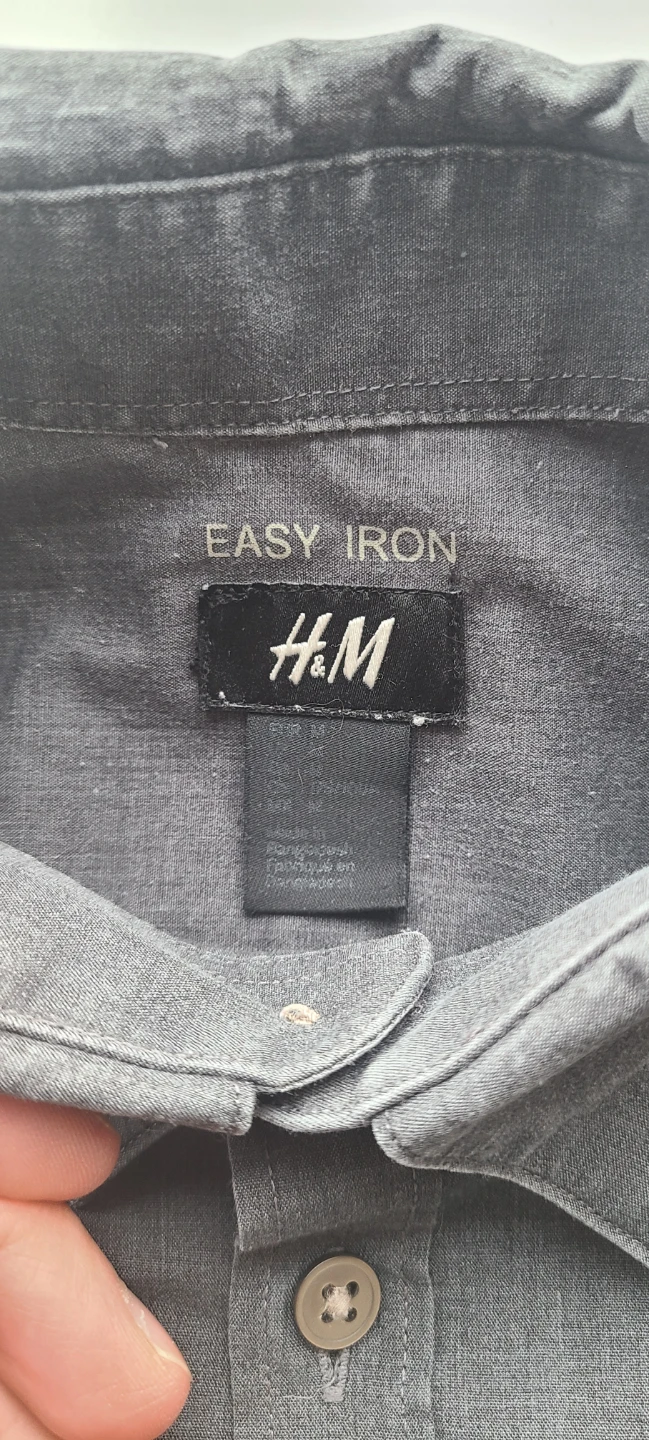 2 H&M mens button up shirts (both) - photo 5
