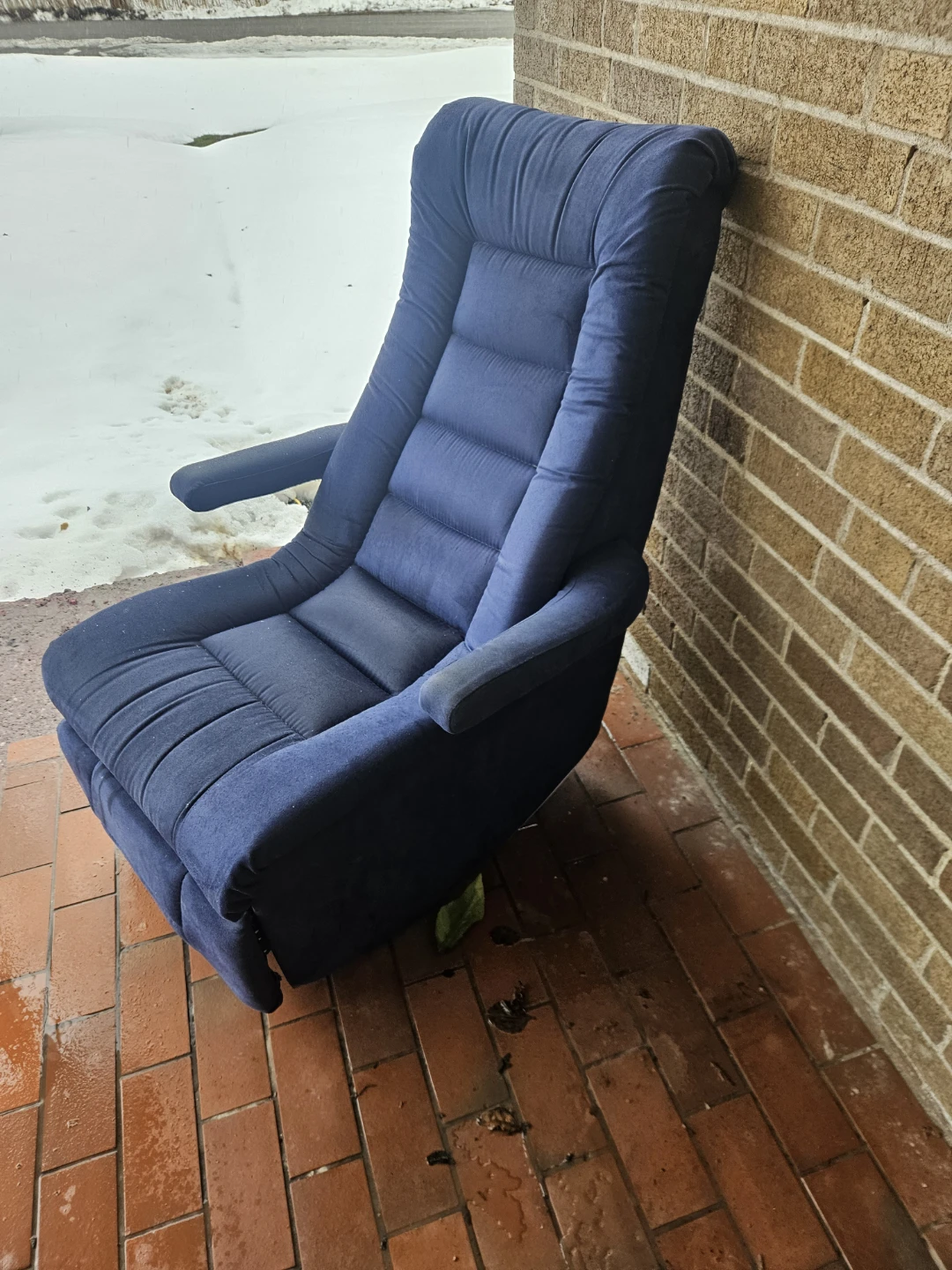 🥕(Free)Blue Recliner Chair
