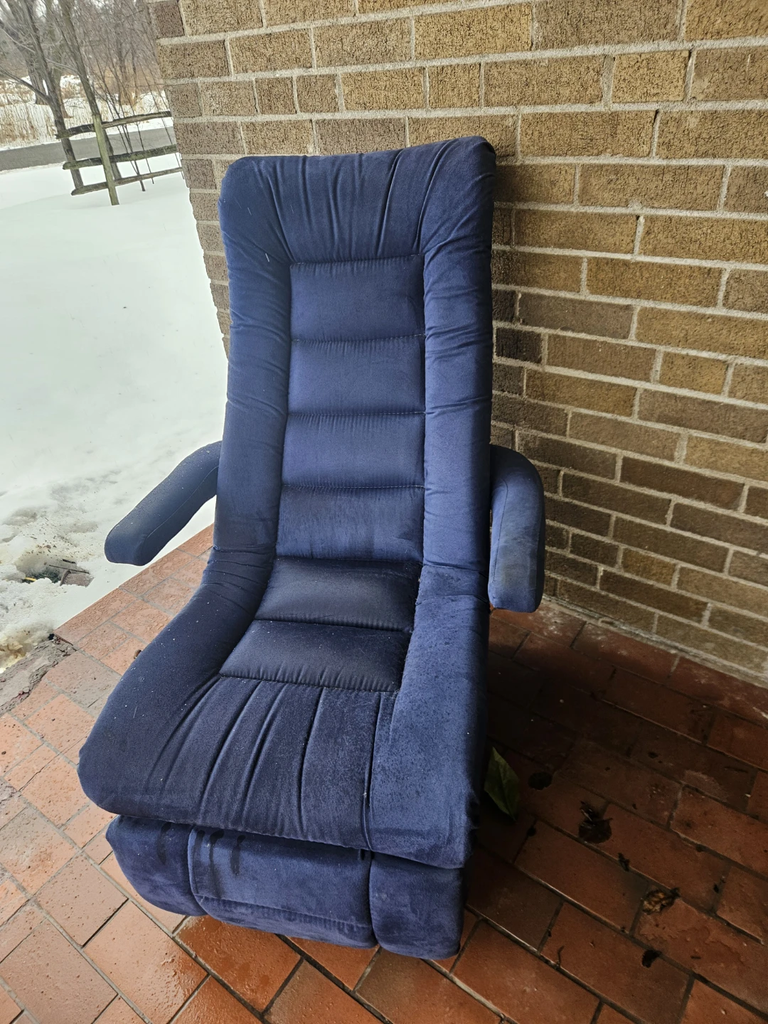 🥕(Free)Blue Recliner Chair - photo 2