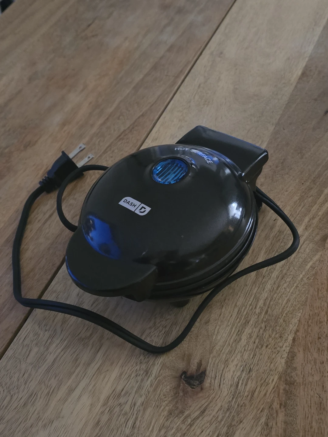 Dash Skull Mini Waffle Maker - photo 3