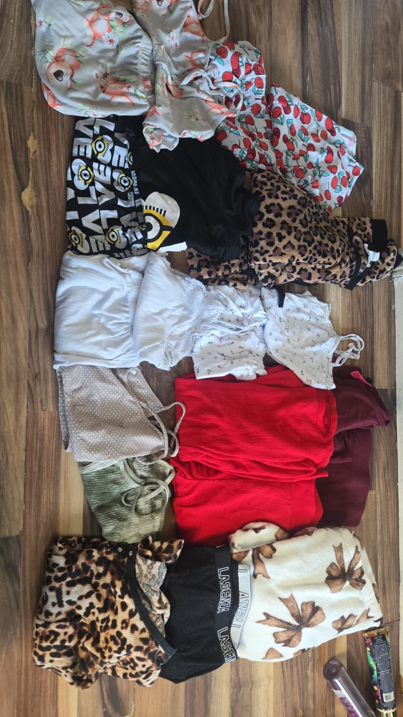 Womans Clothing lot - photo 4