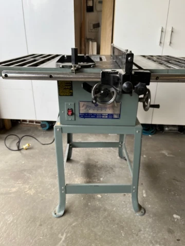 Delta Table Saw - photo 2