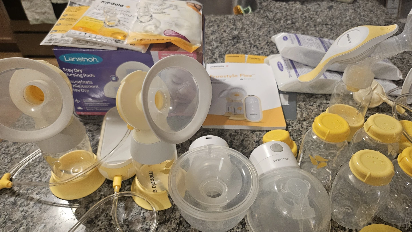 Medela & Momcozy Breast Pump Parts & Accessories - photo 3