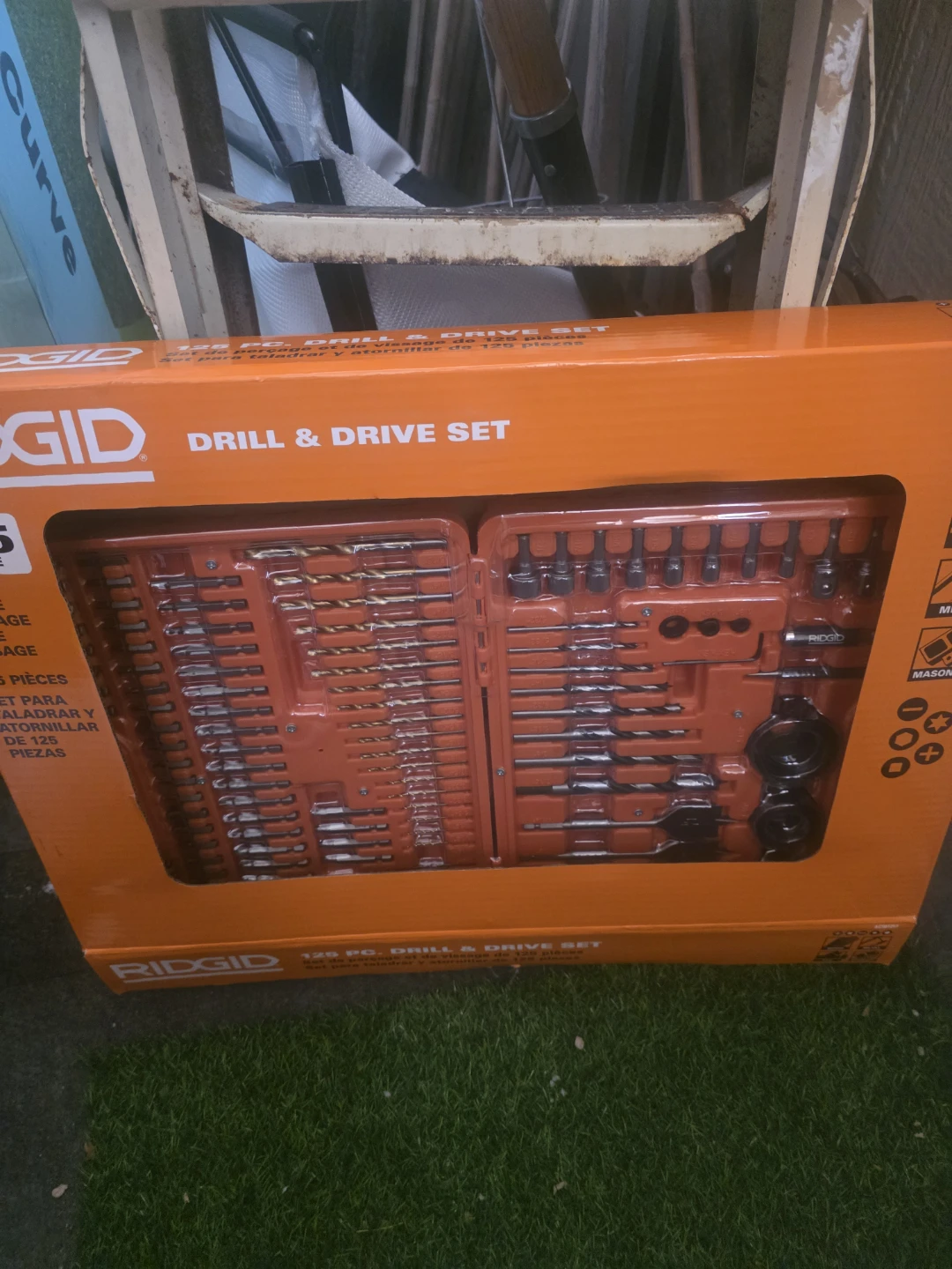 RIDGID 125-Piece Drill & Drive Set